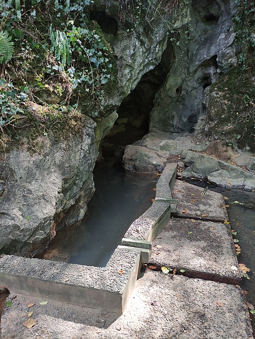 Source chaude de Camou "Lamina ziloa" — natural hot spring